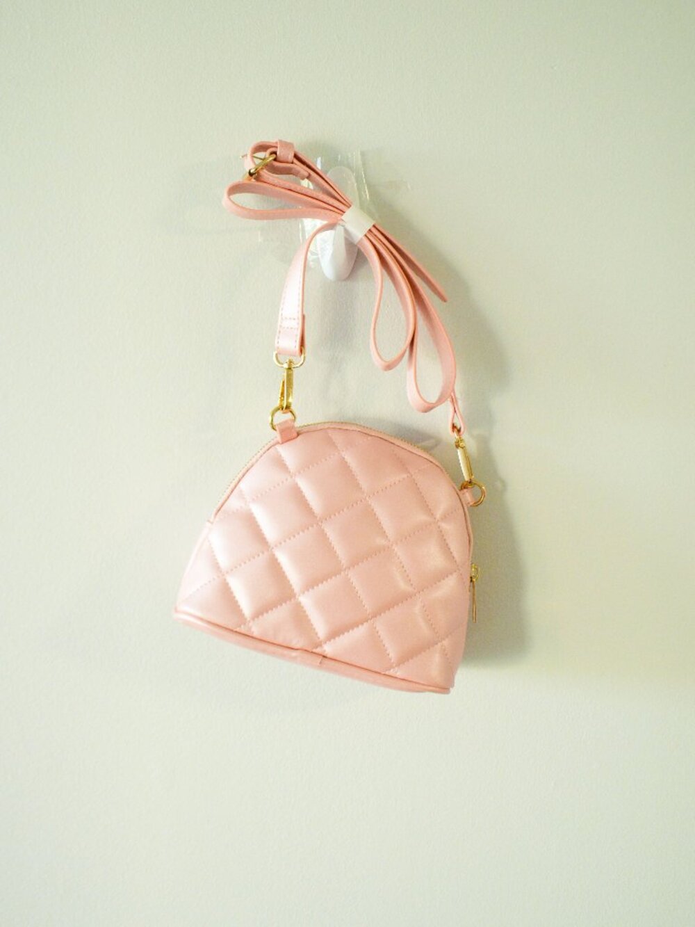 Disney Minnie Mouse Pink Quilted Faux-Leather Crossbody Bag - Picture 2 of 8